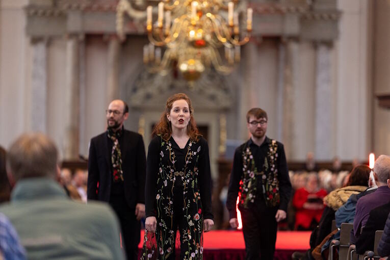 34Wishful-Singing_Gregorian_©-Juri-Hiensch