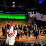 images/Voorstellingsfotos/Pulcinella/32Pulcinella_BettinaStöß.jpg
